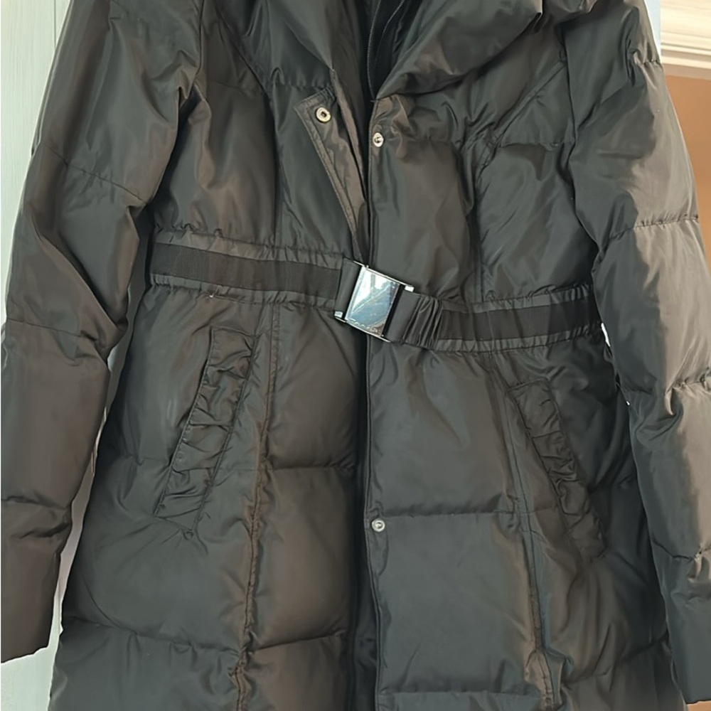 T Tahari Black Puffer Coat with Quilted Design
